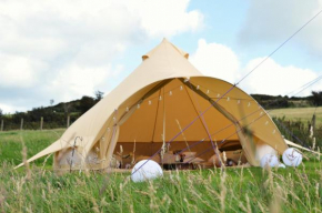 Tylda Tents at Tregonetha Lake - 5m Luxury Bell Tent 